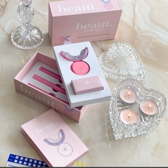 Pink Teeth Whitening Kit - Picture 1 of 2